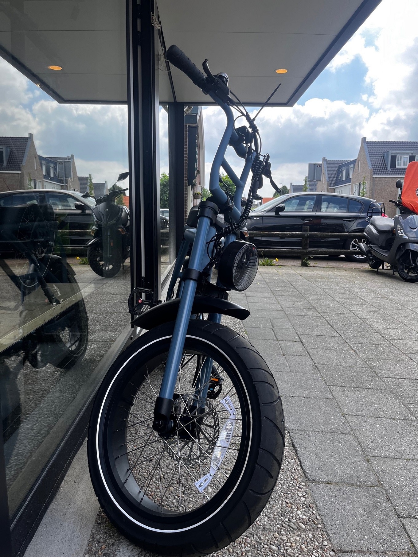 35230 6676d075 55a8 4d4c 8c0c 4a779d5a5444