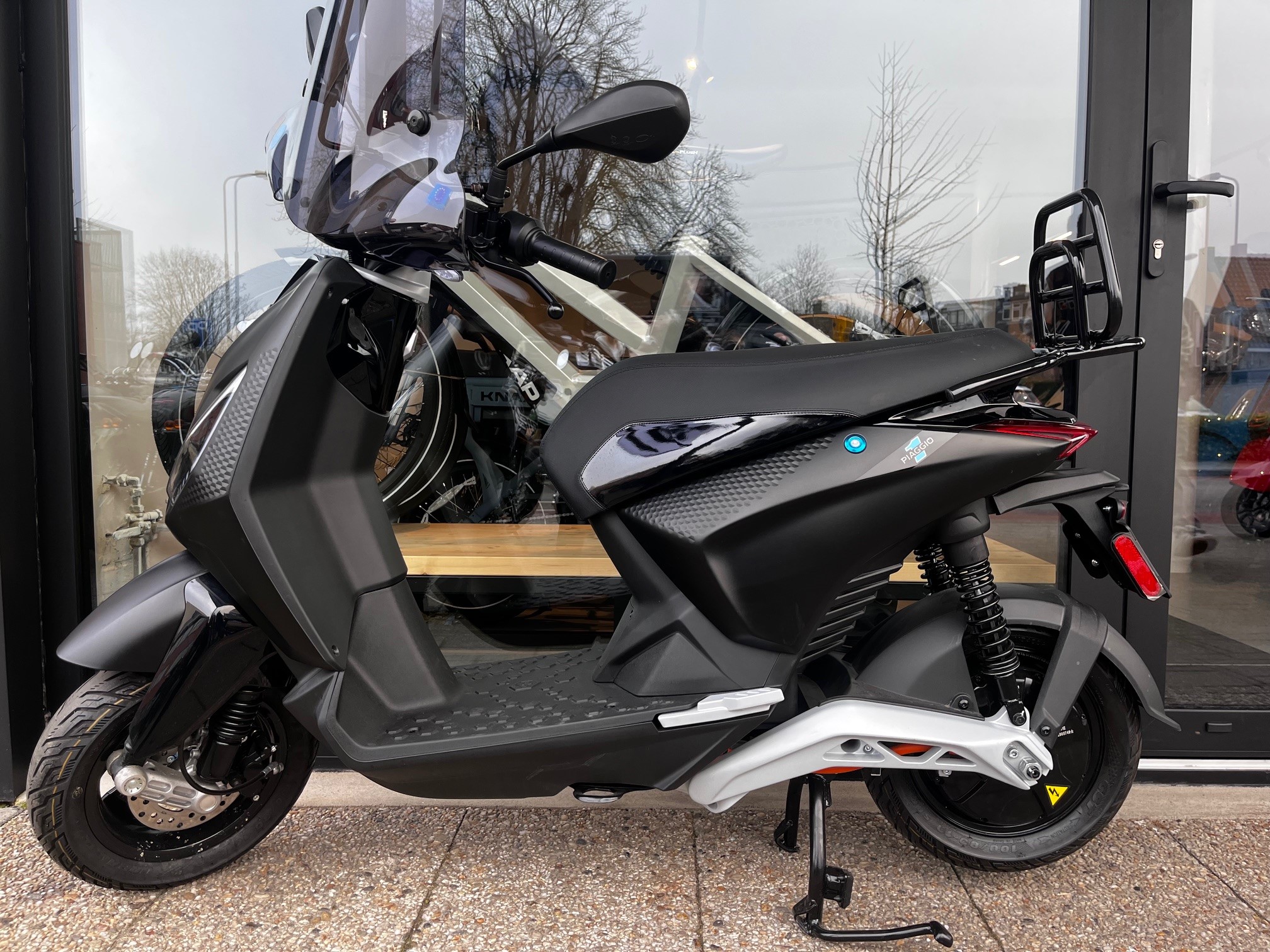 35471 6794bb09 0504 450f 8b73 b2a99d5a5444