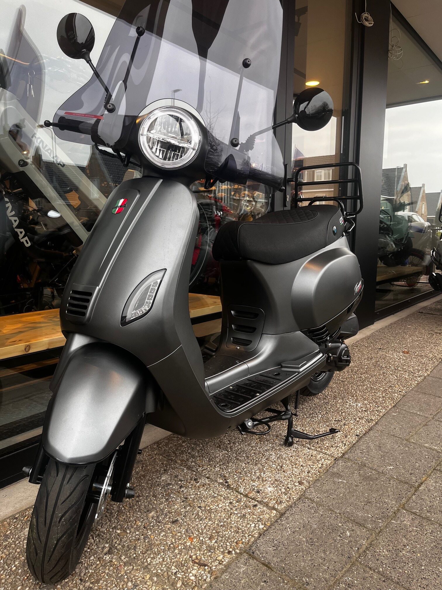 35523 67b05a1d a7ac 454b 9cc5 14ae9d5a5444