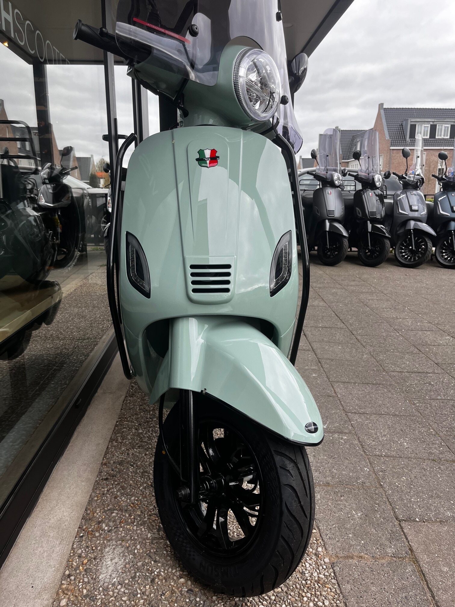 35581 67e5210f 7044 413c b7e0 480b9d5a5444