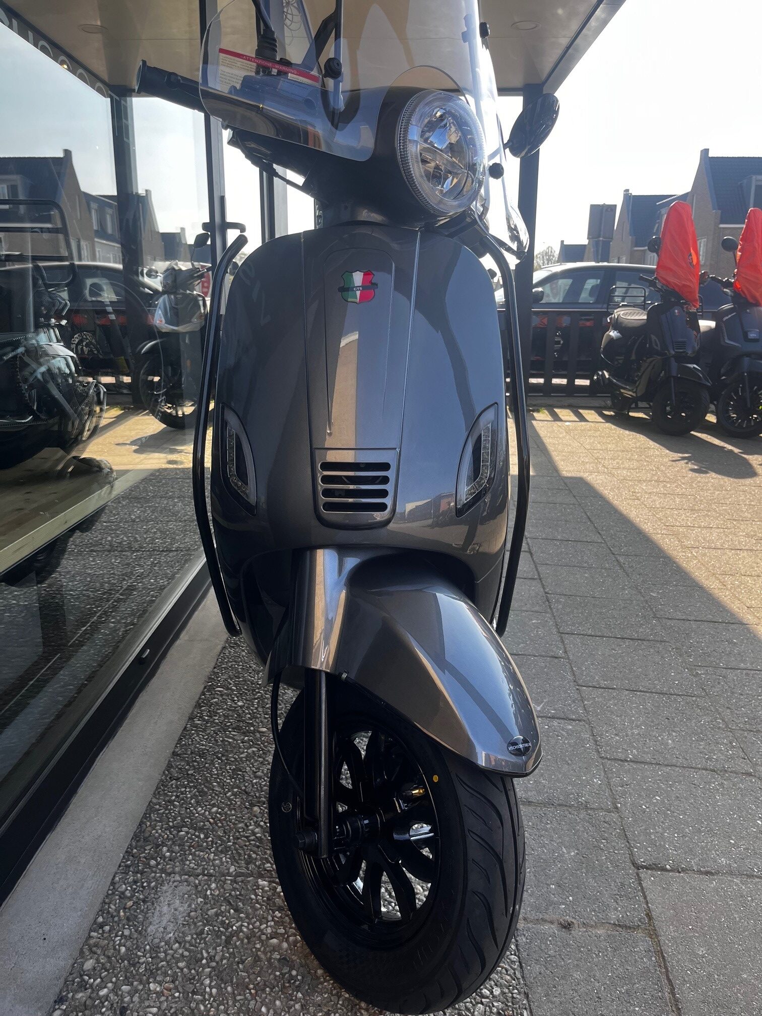 35585 67e52edd e994 4bc7 a847 446b9d5a5444